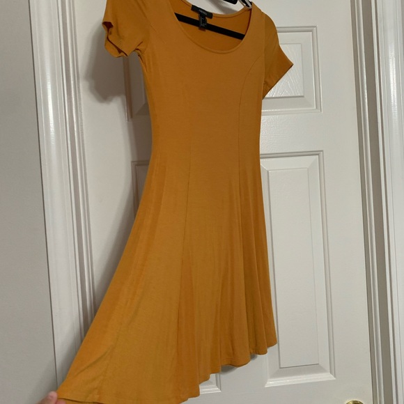 Skater dress - Picture 3 of 4